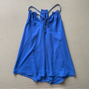 Decker Silky Double Layered Keyhole Tank